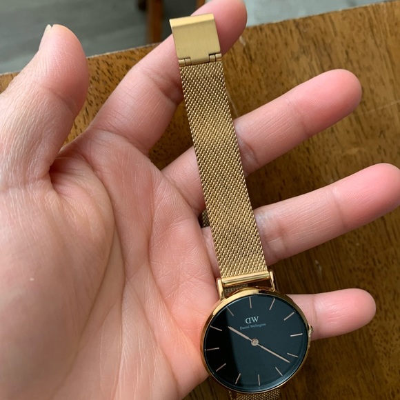 Daniel Wellington Petite Melrose Watch EUC - Picture 9 of 16